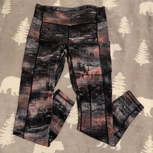 Lululemon speed up tight